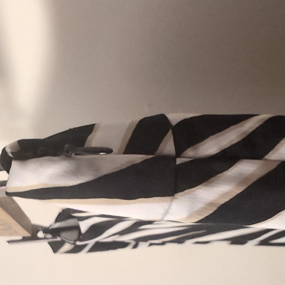 Zebra Pattern Pants - Picture 5 of 12